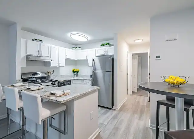 Property at 32 Nob Hill Dr, Elmsford, NY, 10523, 1 bed, 1 bath, [object Object]