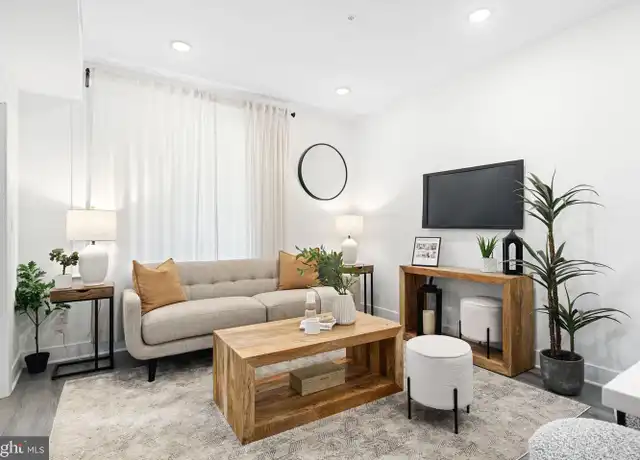 Property at 2200 E Somerset St Unit 33, Philadelphia, PA, 19134, 2 beds, 1 bath, [object Object]