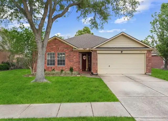 Property at 9815 Hallmark Ln, Pearland, TX, 77584, 4 beds, 2 baths, [object Object]