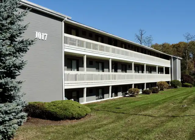 Property at 1017 Howe Ave Unit 23, Cuyahoga Falls, OH, 44221, 1 bed, 1 bath, [object Object]