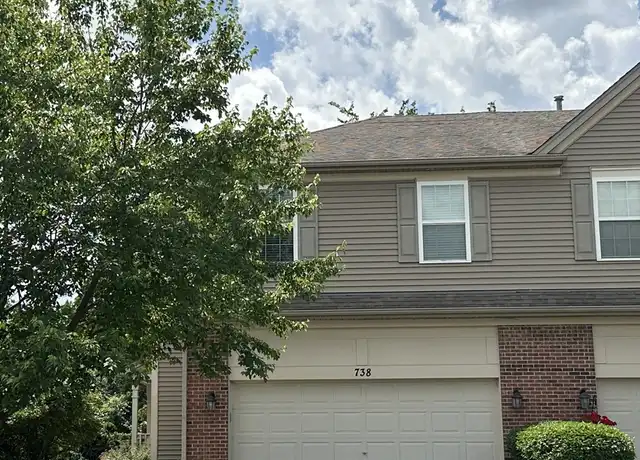 Property at 738 Oak Hollow Rd, Crystal Lake, IL, 60014, 3 beds, 2.5 baths, [object Object]
