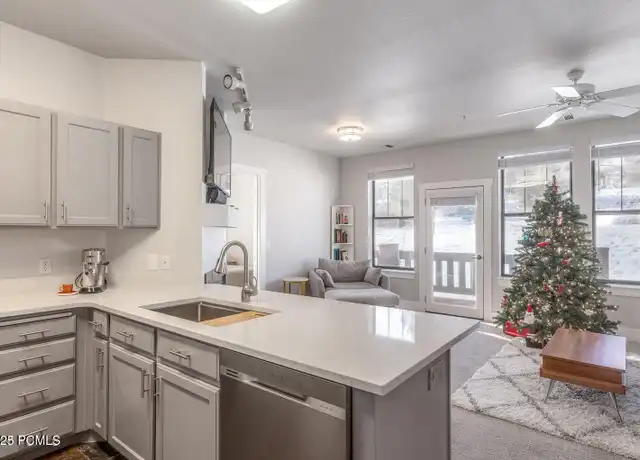 Property at 8450 Pointe Rd Unit H21, Park City, UT, 84098, 2 beds, 2 baths, [object Object]