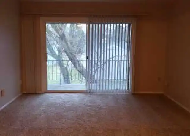 Property at 750 Pleasant Ave Unit 308, Kalamazoo, MI, 49008, 2 beds, 1 bath, [object Object]