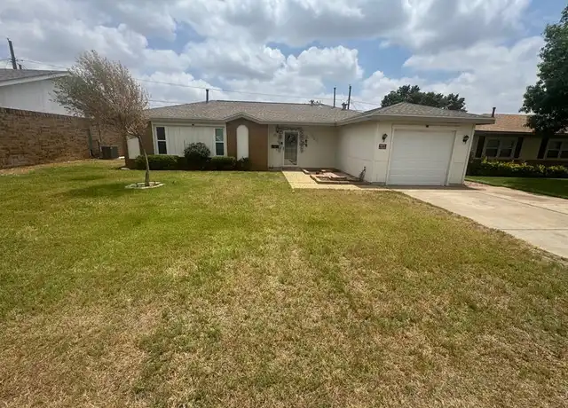 Property at 1752 E 53rd St, Odessa, TX, 79762, 3 beds, 2 baths, [object Object]