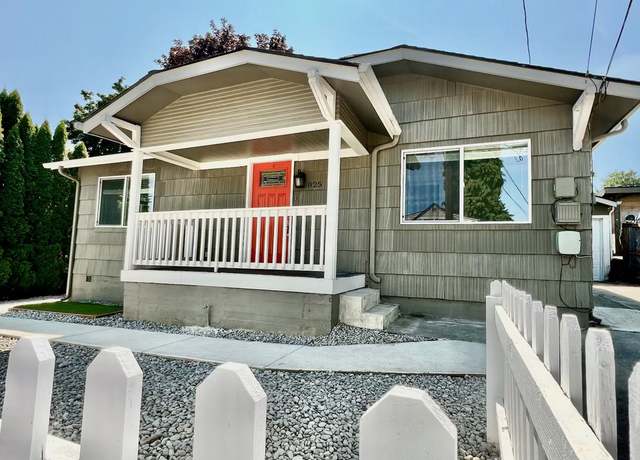 Photo of 825 NW Greeley St, Camas, WA 98607