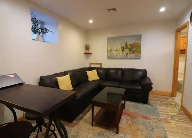 Property at 186 Babcock St, Brookline, MA, 02446, 1 bed, 1 bath, [object Object]