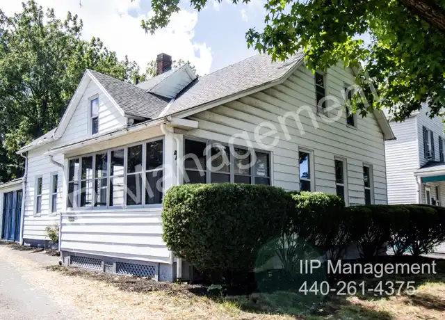 Property at 7501 Berry Ave Unit UP, Cleveland, OH, 44102, 2 beds, 1 bath, [object Object]