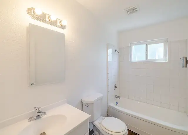 Photo of 455 Canal St, San Rafael, CA 94901