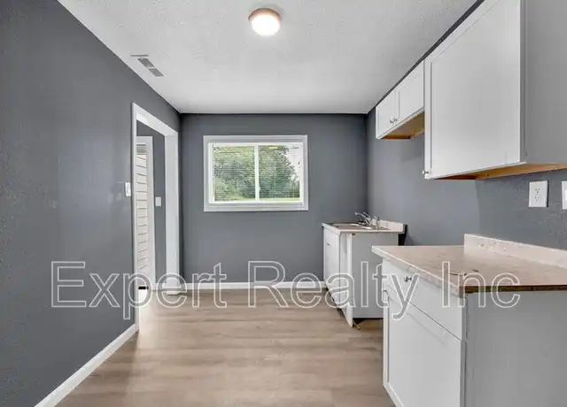 Property at 5712 Monte Sano Rd, Birmingham, AL, 35228, 2 beds, 1 bath, [object Object]