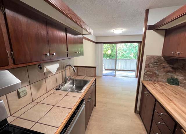 Photo of 67 Brookwood Rd #15, Orinda, CA 94563