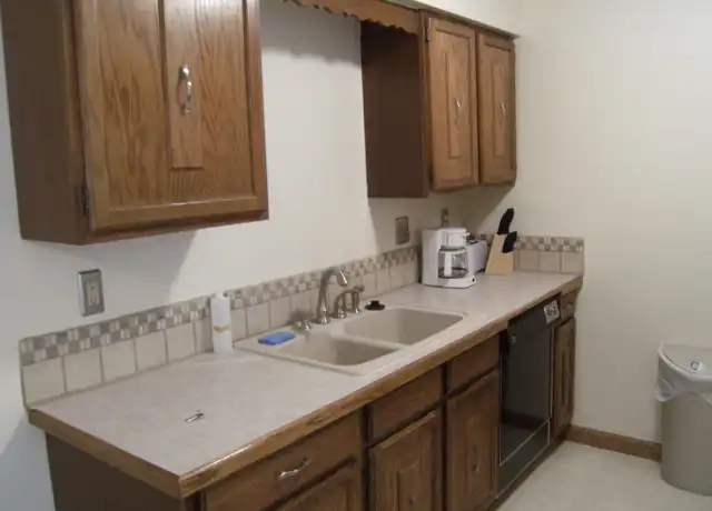 Property at 8320 California St Unit 10A, Omaha, NE, 68114, 1 bed, 1 bath, [object Object]