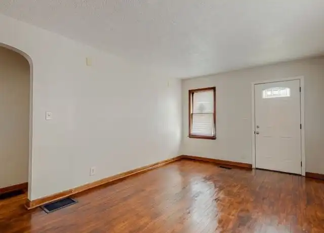 Property at 2426 Joyce Ave, Columbus, OH, 43211, 2 beds, 1 bath, [object Object]