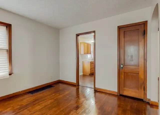 Property at 2426 Joyce Ave, Columbus, OH, 43211, 2 beds, 1 bath, [object Object]