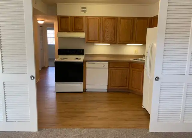 Property at 5301 Randolph Rd #4, North Bethesda, MD, 20852, 1 bed, 1 bath, [object Object]