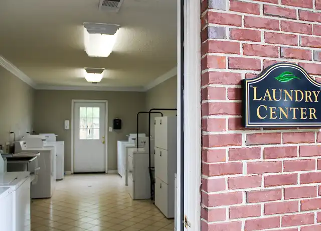 Property at 180 W Dublin Dr, Madison, AL, 35758, 1 bed, 1 bath, [object Object]