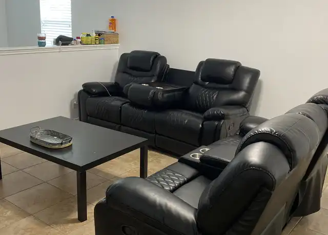 Property at 108 Fistral Dr, Hutto, TX, 78634, 3 beds, 2 baths, [object Object]