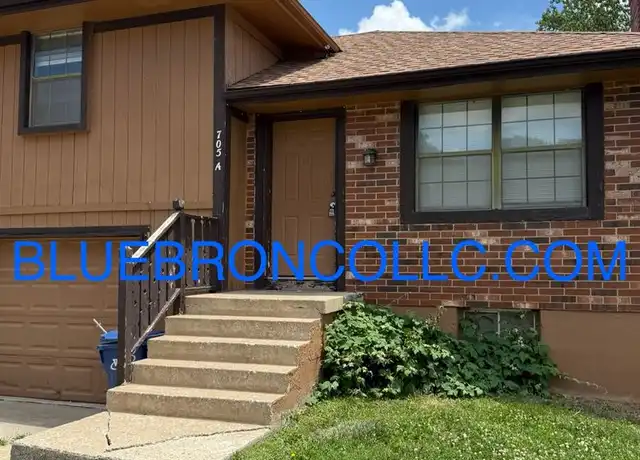 Property at 705 NE Banner Dr, Lee's Summit, MO, 64086, 3 beds, 2 baths, [object Object]