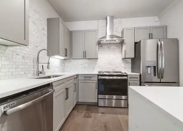 Property at St. James - 2820 McKinnon St, Dallas, TX, 75201, 1-3 bed, 1-3.5 bath, [object Object]