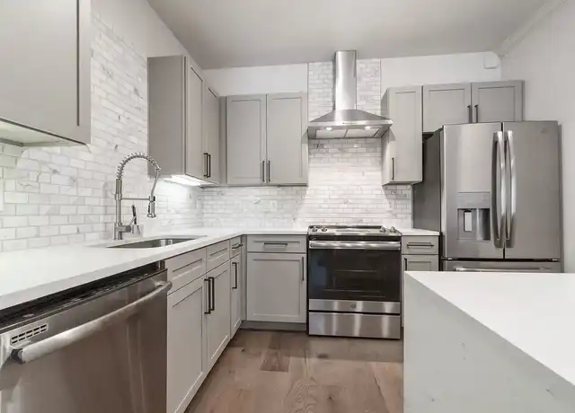 Property at St. James - 2820 McKinnon St, Dallas, TX, 75201, 1-3 bed, 1-3.5 bath, [object Object]