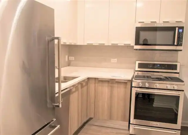 Property at 932 W Dakin St, Chicago, IL, 60613, 3 beds, 2 baths, [object Object]
