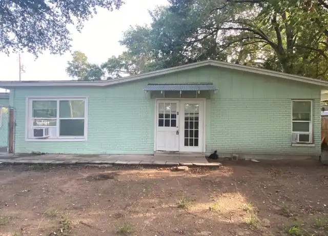 Property at 1110 N Maryland Ave Unit B, Plant City, FL, 33563, 3 beds, 1 bath, [object Object]