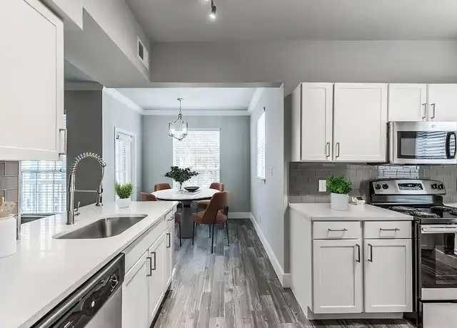 Property at The Grayson at Baybrook - 19100 Glenwest Dr, Friendswood, TX, 77546, 1-2 bed, 1-2 bath, [object Object]