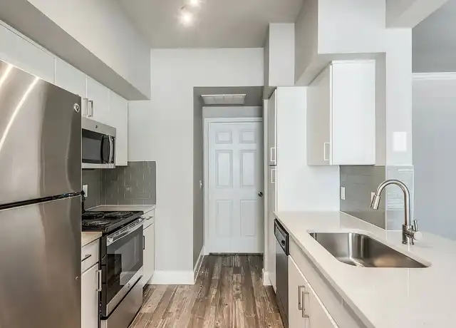 Property at The Grayson at Baybrook - 19100 Glenwest Dr, Friendswood, TX, 77546, 2 beds, 2 baths, [object Object]