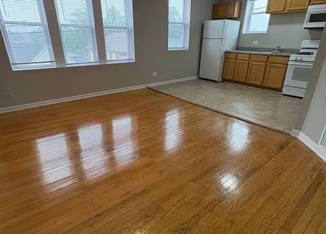 Property at 102 S Lotus Ave Unit LM 10-3, Chicago, IL, 60644, 3 beds, 1.5 baths, [object Object]