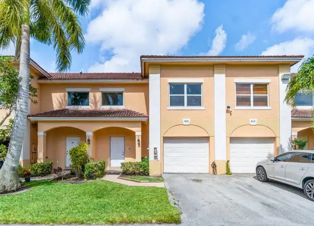 Property at 809 Talia Cir #809, Lake Worth, FL, 33461, 3 beds, 2.5 baths, [object Object]