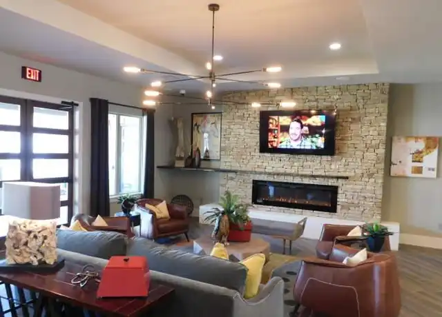 Property at 7210 Potranco Rd Unit 3211, San Antonio, TX, 78251, 3 beds, 2 baths, [object Object]