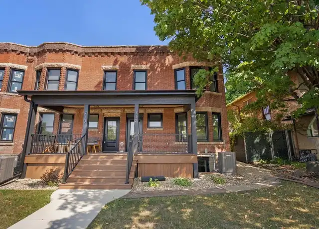 Property at 712 Main St, Cedar Falls, IA, 50613, 2 beds, 2.5 baths, [object Object]