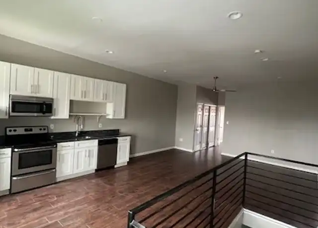 Property at 2419 Frankford Ave Unit 3rd Floor, Philadelphia, PA, 19125, 1 bed, 1 bath, [object Object]