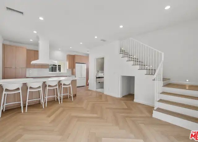 Property at 847 Huntley Dr Unit 1/2, West Hollywood, CA, 90069, 2 beds, 1.5 baths, [object Object]
