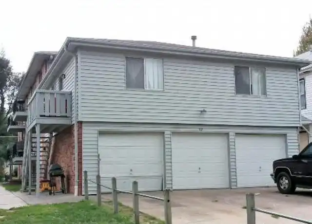 Property at 917 Washington St Unit 4, Lincoln, NE, 68502, 2 beds, 1 bath, [object Object]