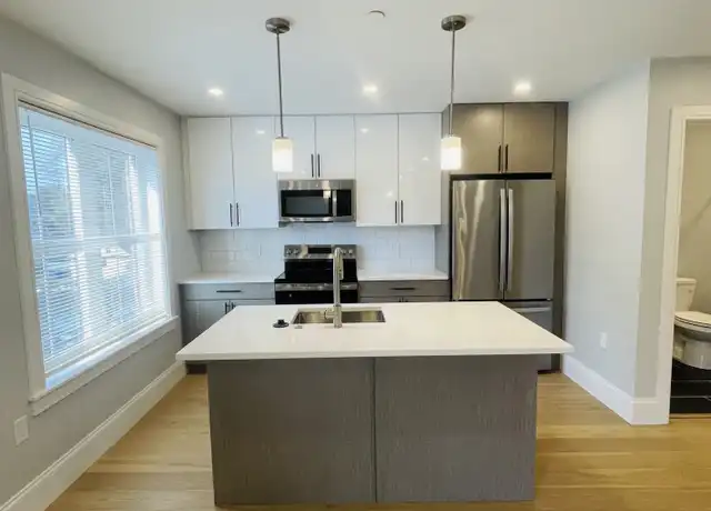 Property at 421 Market St Unit 304, Brighton, MA, 02135, 2 beds, 2 baths, [object Object]
