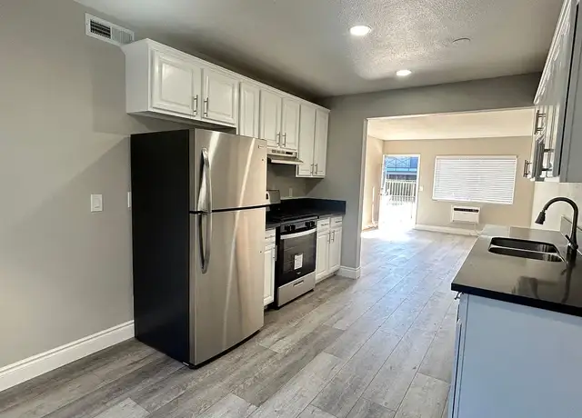 Photo of 1311 N Azusa Ave, Azusa, CA 91702
