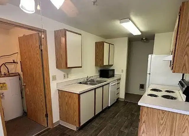 Property at CASCADIAN EAST - 12514 SE 7th St, Vancouver, WA, 98683, 1 bed, 1 bath, Contact for Price