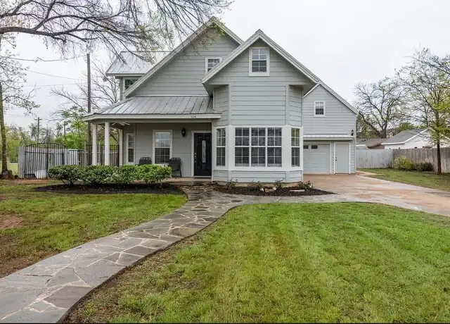 Property at 1114 E 7th St, Georgetown, TX, 78626, 2 beds, 2 baths, [object Object]