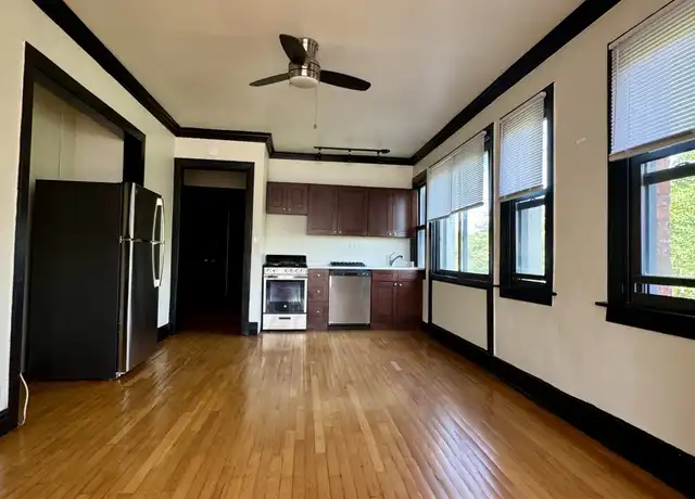 Property at 4554 Malden St, Chicago, IL, 60640, 0 beds, 1 bath, [object Object]