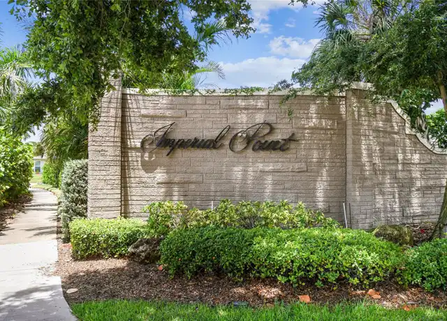 Property at 10215 Regal Dr #5, Largo, FL, 33774, 2 beds, 2 baths, [object Object]