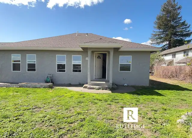 Property at 160 Haskell St, Central Point, OR, 97502, 3 beds, 2 baths, [object Object]