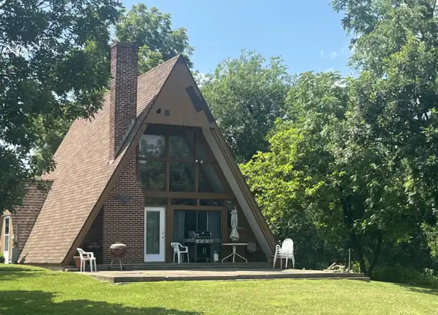 Property at 558 E County Road 1350 N, Tuscola, IL, 61953, 2 beds, 1.5 baths, [object Object]