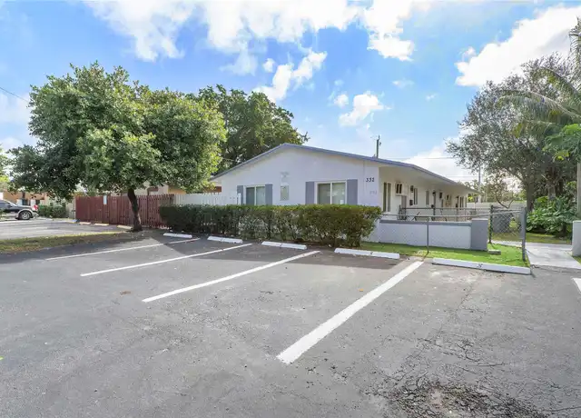 Property at 332 SW 2nd Pl Unit 3, Pompano Beach, FL, 33060, 2 beds, 1 bath, [object Object]