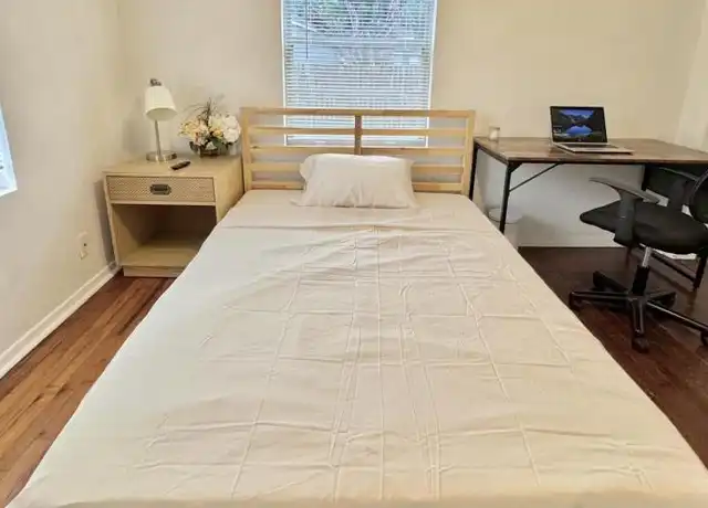 Property at 2701 Avenue T NW Unit 1, Winter Haven, FL, 33881, 1 bed, 1 bath, [object Object]