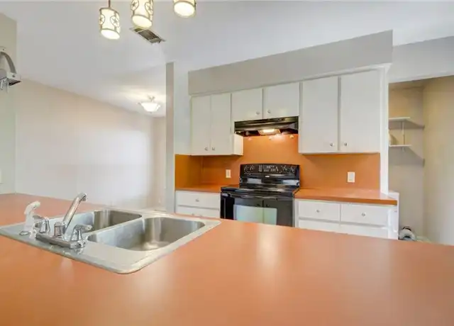 Property at 1305 Lorrain St, Austin, TX, 78703, 2 beds, 1 bath, [object Object]