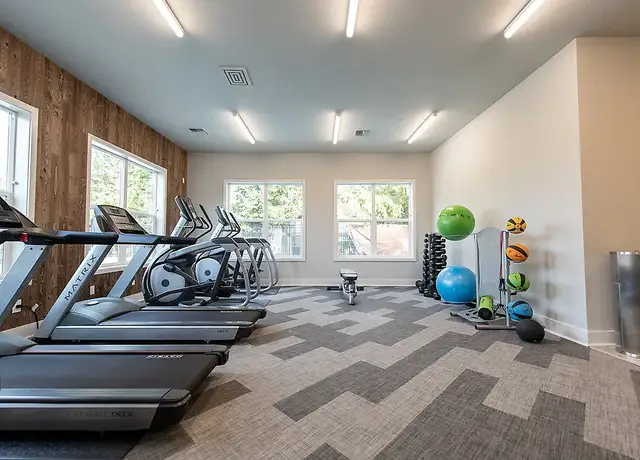 Photo of 22500 SE 56th St, Issaquah, WA 98029