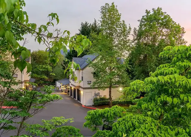 Photo of 22500 SE 56th St, Issaquah, WA 98029