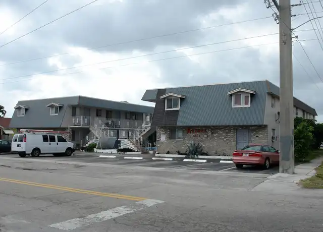 Property at 1958 McKinley St Unit 12, Hollywood, FL, 33020, 1 bed, 1 bath, [object Object]