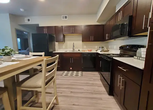 Photo of 10 Pinon Dr, Sedona, AZ 86336