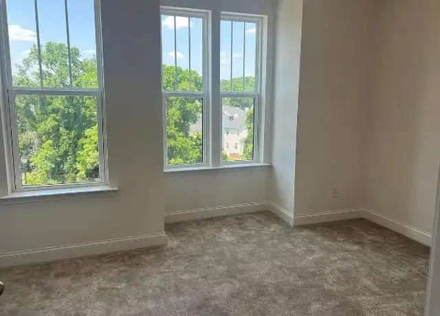 Property at 5022 Layman Dr, Charlotte, NC, 28226, 3 beds, 4 baths, [object Object]